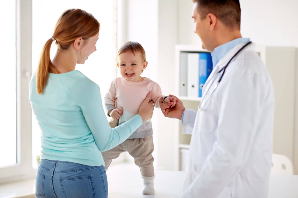 choosing-between-a-pediatrician-and-a-family-doctor