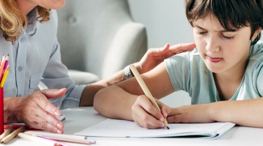 Signs Your Child Has Dyslexia WFMC Health 1 1