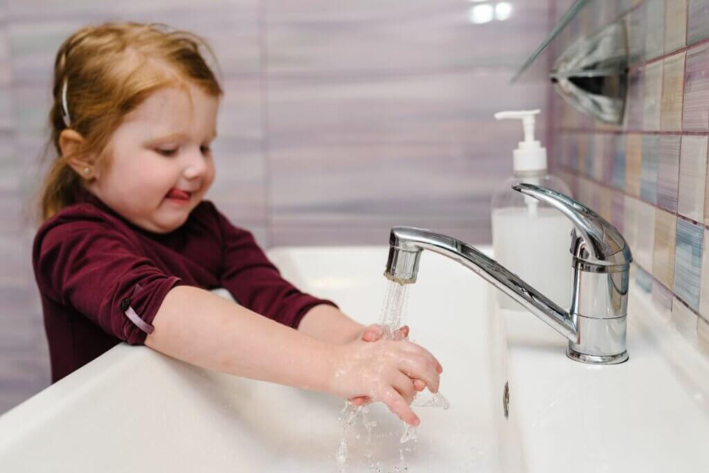 Kids Wash Hands WFMC